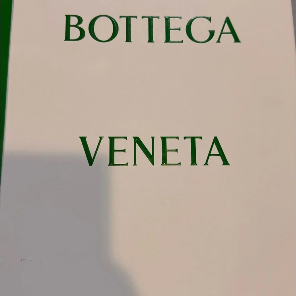 Bottega Veneta Lido Sandals in Green (Grass) - Picture 12 of 12